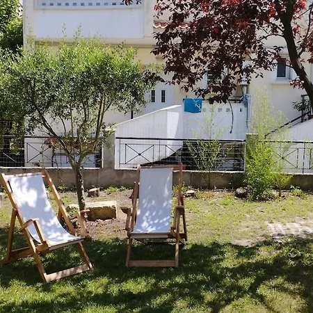 Cozy Close To The Sea Apartment Peraía